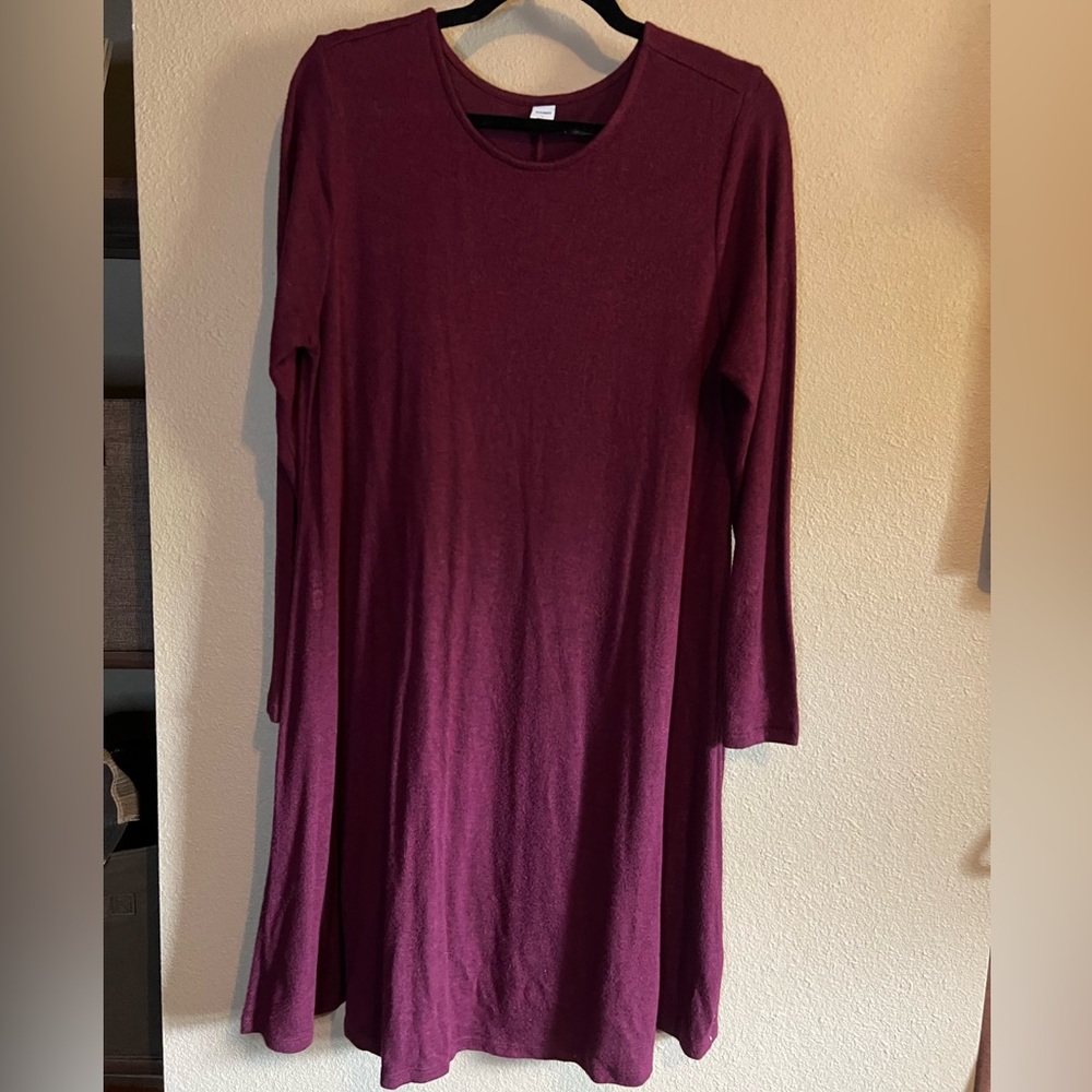 Old Navy Maroon Knit Long Sleeve Dress - Large